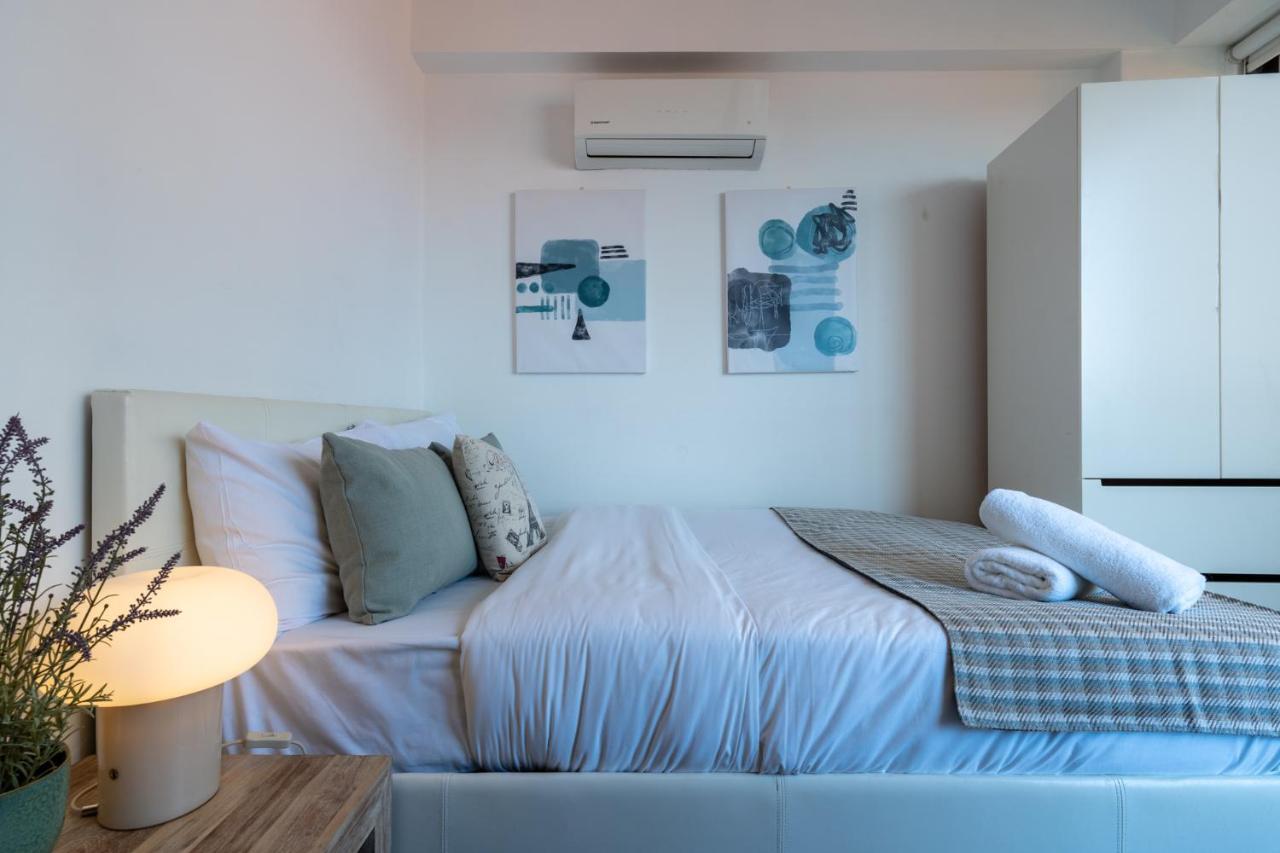 Burst Studio W/ Balcony In Larnaca Exterior photo